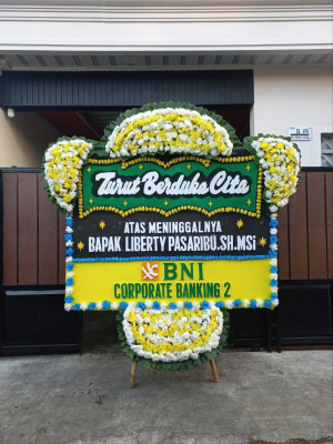 Papan Bunga Duka di Pusakanagara