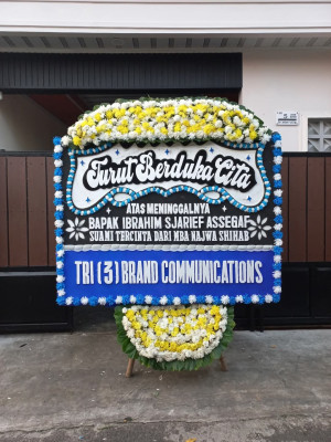 Papan Bunga Duka di Pusakanagara